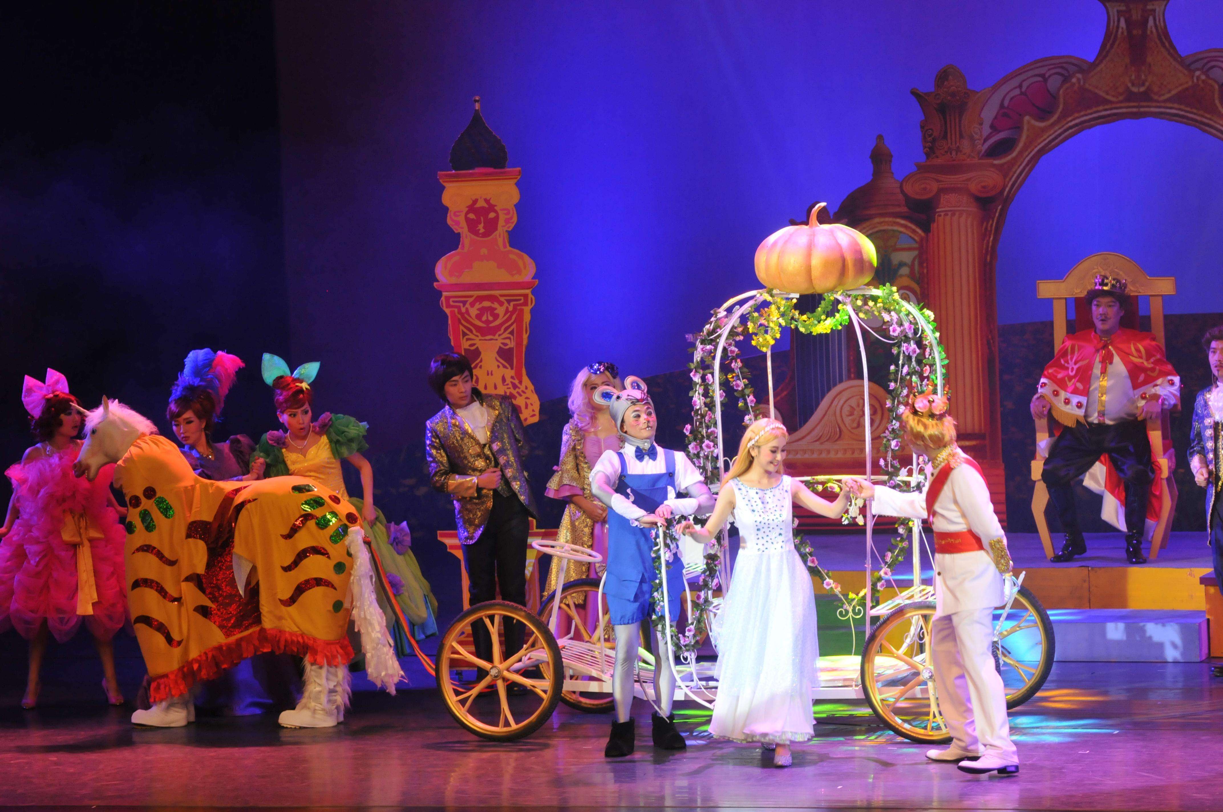 灰姑娘之水晶鞋