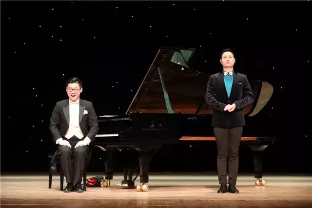 音乐喜剧《钢琴不是吹的》杭州站