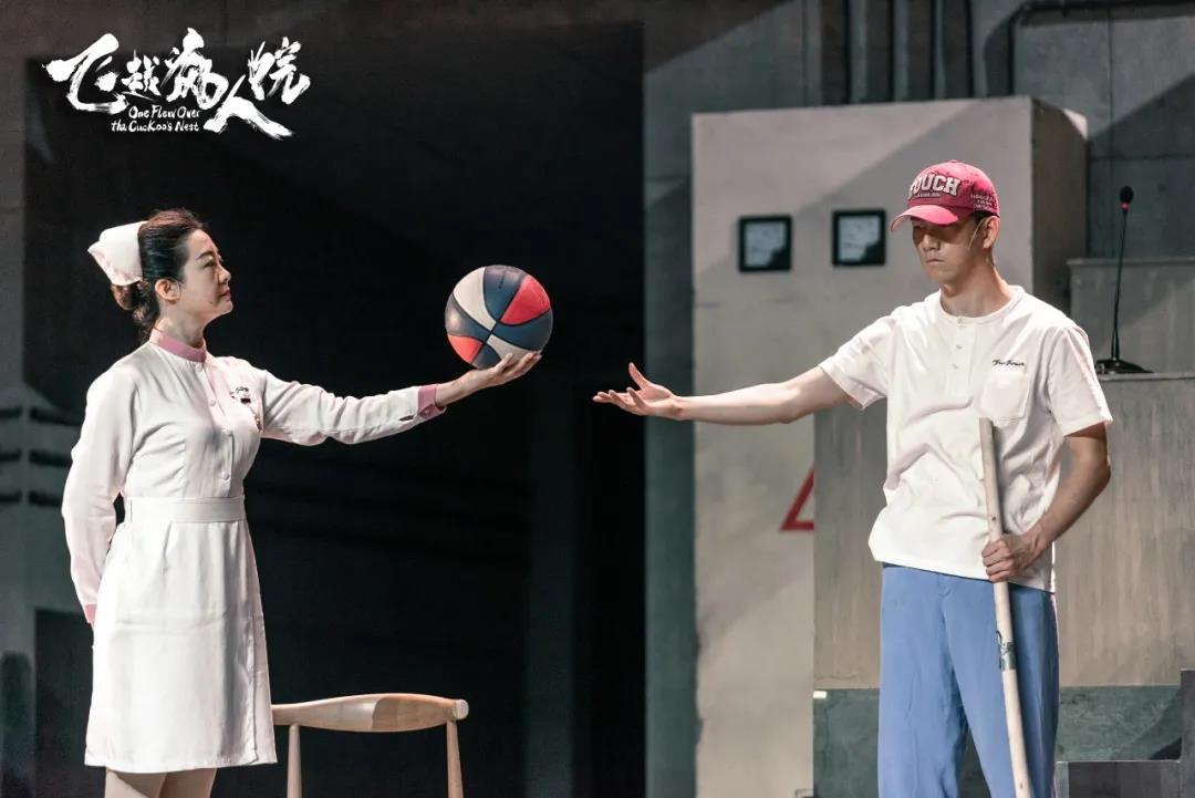 话剧《飞越疯人院》珠海站