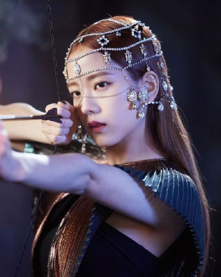 韩国女星金智秀确认出演《雪滴花》!众网友表示期待