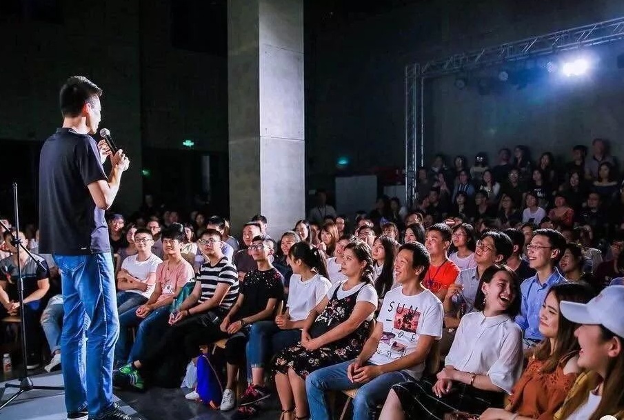 2020杠精battle大会北京喜剧之王脱口秀吐槽专场演出详情(时间、地点、票价)