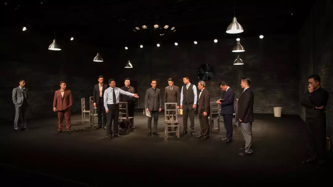 话剧《12个人》南京站