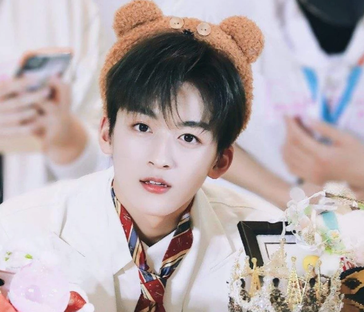 牛奶咖啡斥何洛洛新歌《舒克贝塔2020》抄袭 发生了什么！