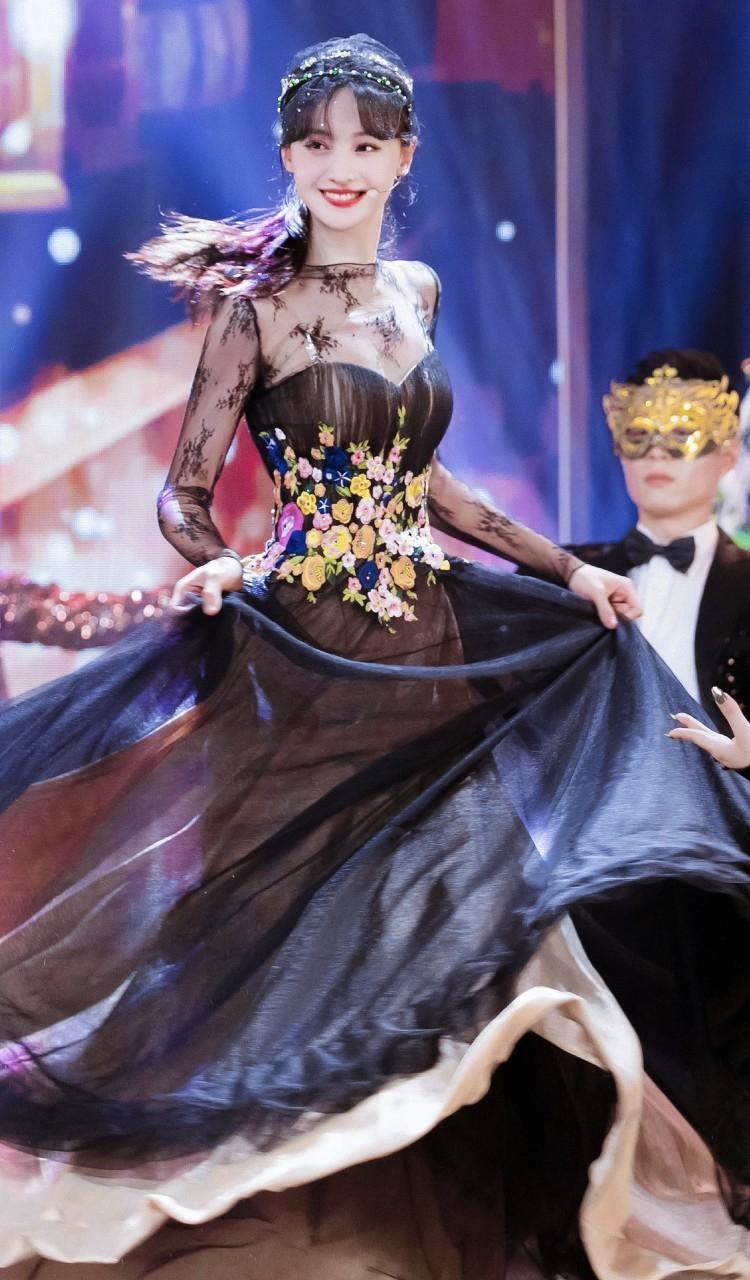 《奇妙小森林》郑爽哽咽落泪表示:太早懂事不是幸福