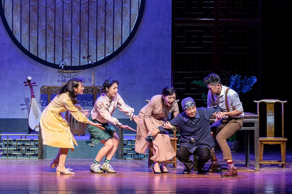 2020话剧《开心茶楼》南通站