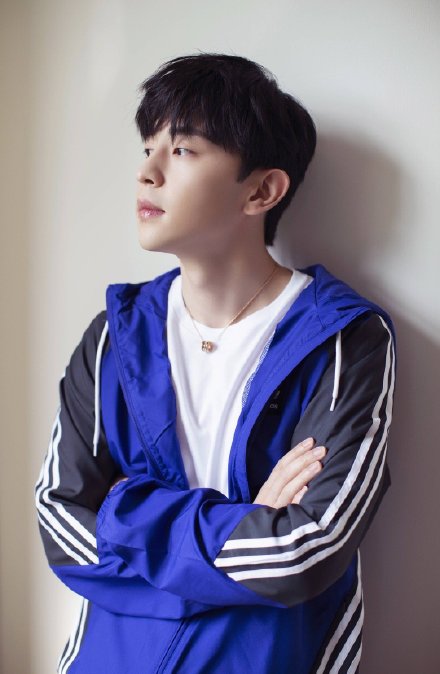 邓伦粉丝脱粉后回踩 忠实粉丝在线表态：不会脱粉