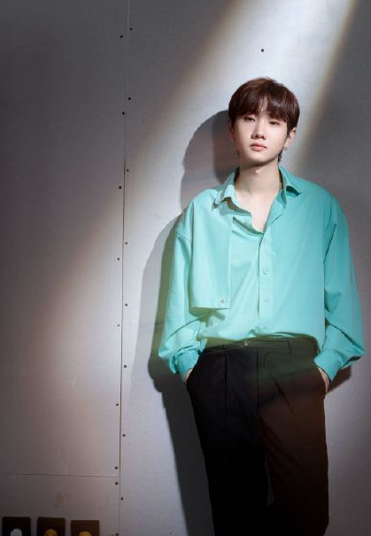 汪苏泷全新专辑《大娱乐家》，THE9成员谢可寅惊喜献声