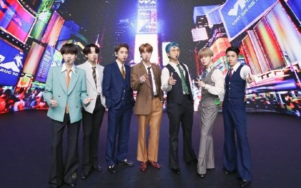 防弹少年团缺席VMA颁奖典礼  线上展示新单曲点亮舞台！