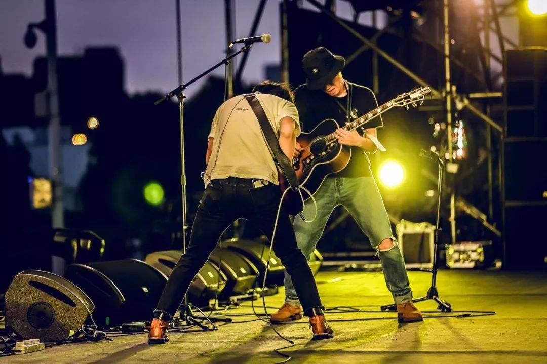 王喂马乐队郑州演唱会