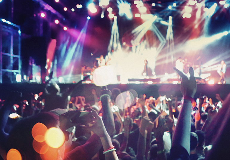 2020青海龙羊峡炉火音乐节