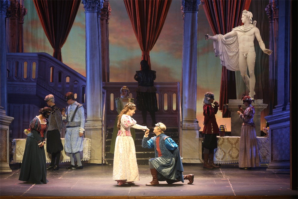 2020舞台剧《莎士比亚别生气》宿迁站