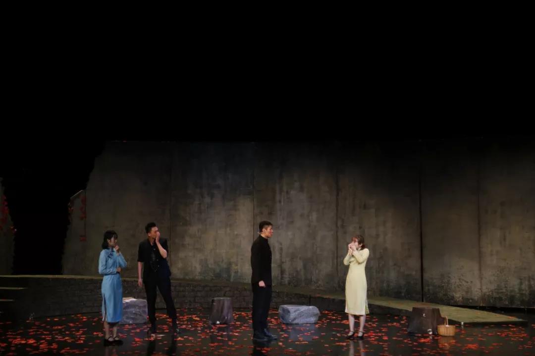 2022话剧《奋不顾身的爱情》成都站时间、地点、订票网站 2022话剧《奋不顾身的爱情》成都站时间、地点、订票网站