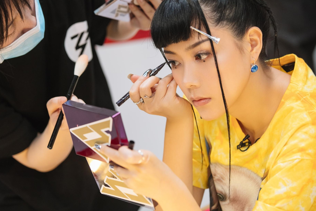 2020朱婧汐杭州演唱会