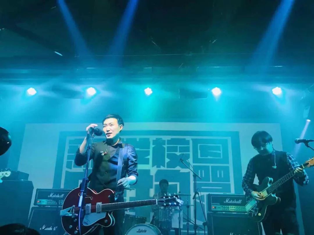 2020新学校废物合唱团哈尔滨演唱会