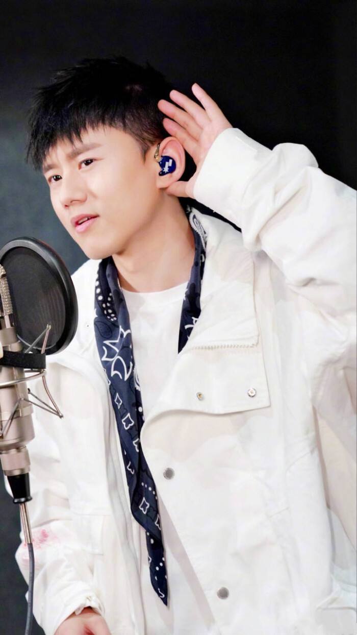 成都花五六音乐节:张杰、许巍还不够!还有神秘嘉宾等着你! 成都花五六音乐节:张杰、许巍还不够!还有神秘嘉宾等着你!