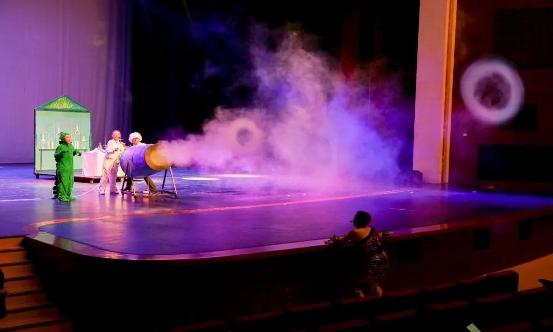 科普剧《科学之旅恐龙岛》杭州站