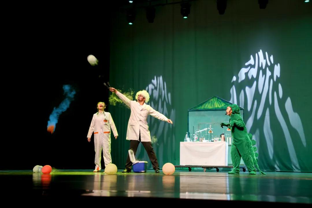 科普剧《科学之旅恐龙岛》杭州站