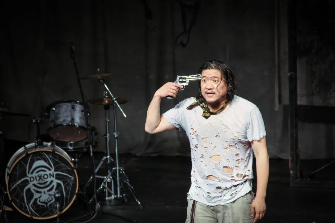 2023话剧《两只狗的生活意见》上海站（时间+地点+剧情介绍+票价）