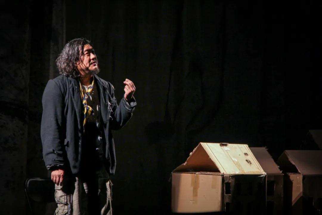 2023话剧《两只狗的生活意见》上海站（时间+地点+剧情介绍+票价）