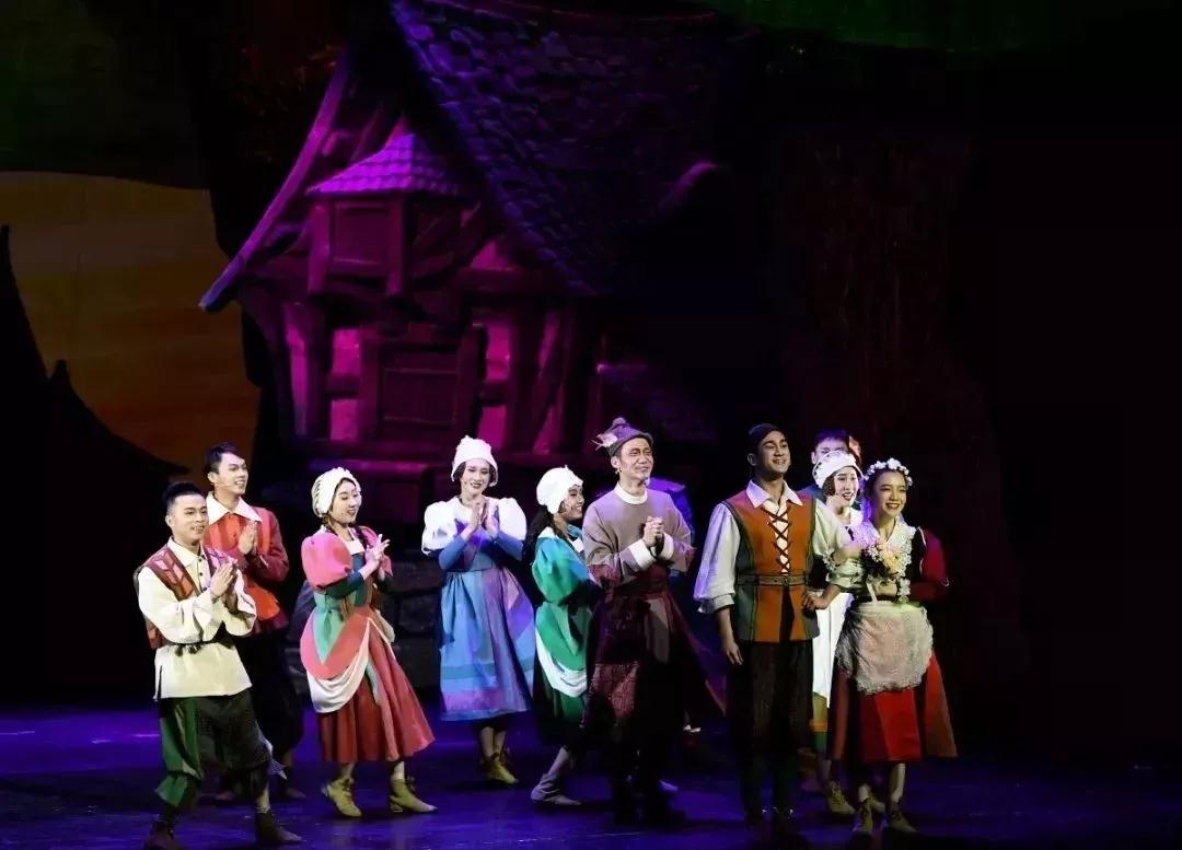 2020音乐剧《素敵小魔女》昆明站