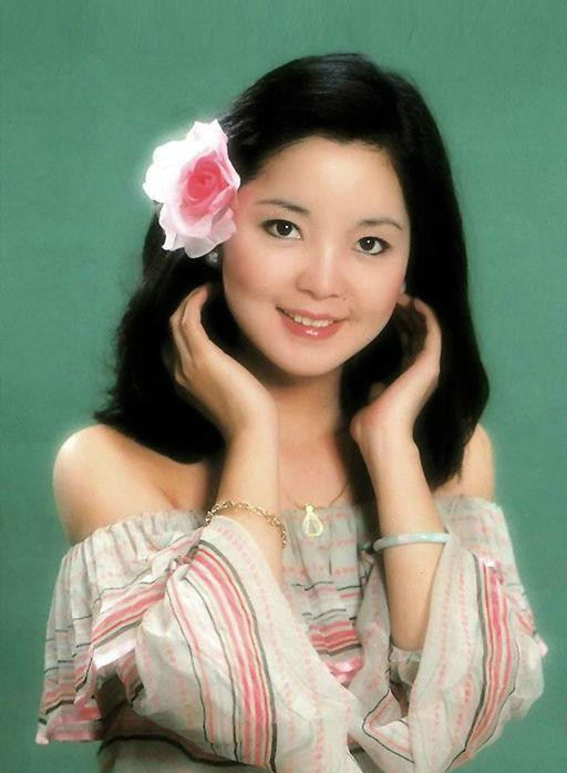 2020又见炊烟再现邓丽君海口演唱会