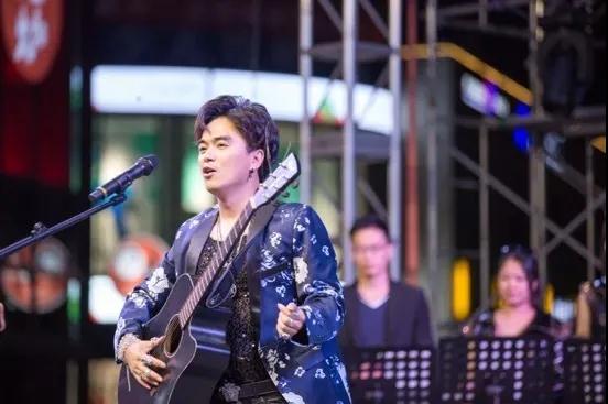 2020紀念黃家駒南宁演唱会