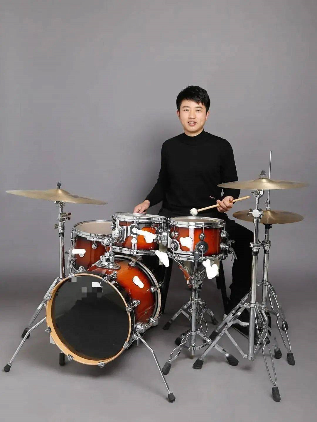 2020光辉岁月-大师的启蒙屈红震架子鼓专场演奏会-上海站 2020光辉岁月-大师的启蒙屈红震架子鼓专场演奏会-上海站