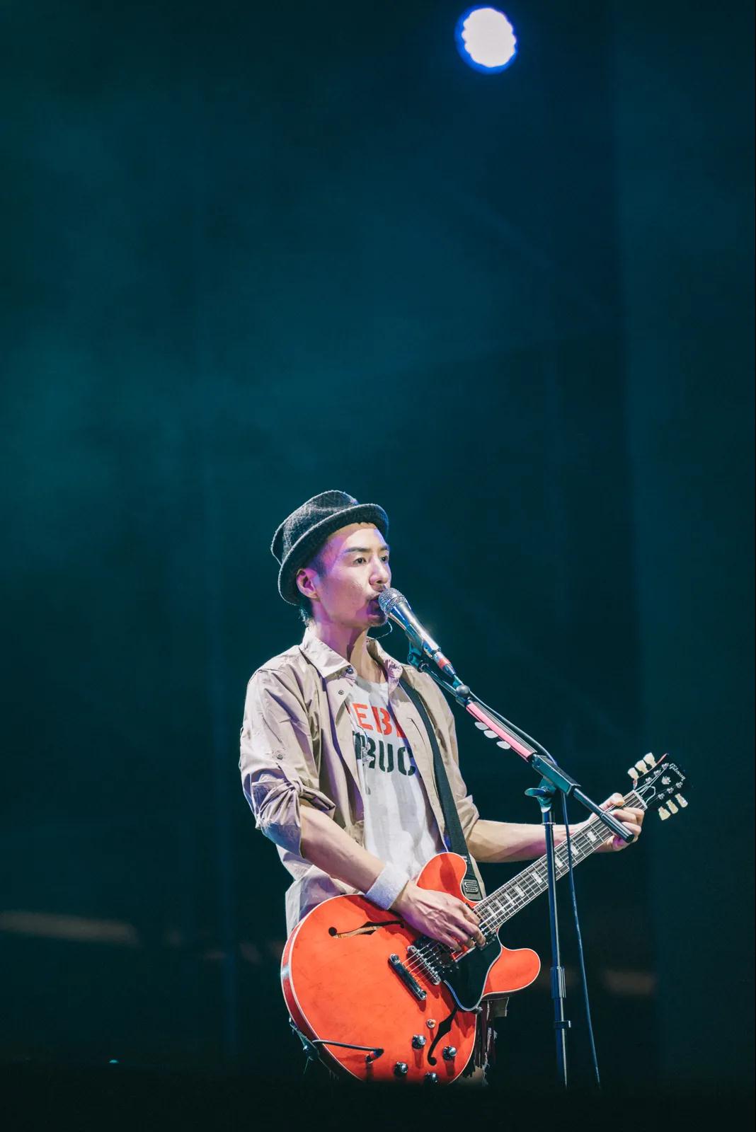 一大波“草莓”、“国潮”强势来袭!11月份音乐暴击! 一大波“草莓”、“国潮”强势来袭!11月份音乐暴击!