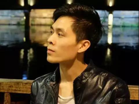 2020戏剧《绝对飞行机》深圳站