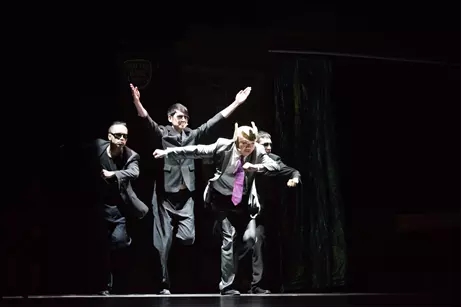 开心麻花经典爆笑舞台剧《乌龙山伯爵》【2021常熟城市话剧节】-苏州站