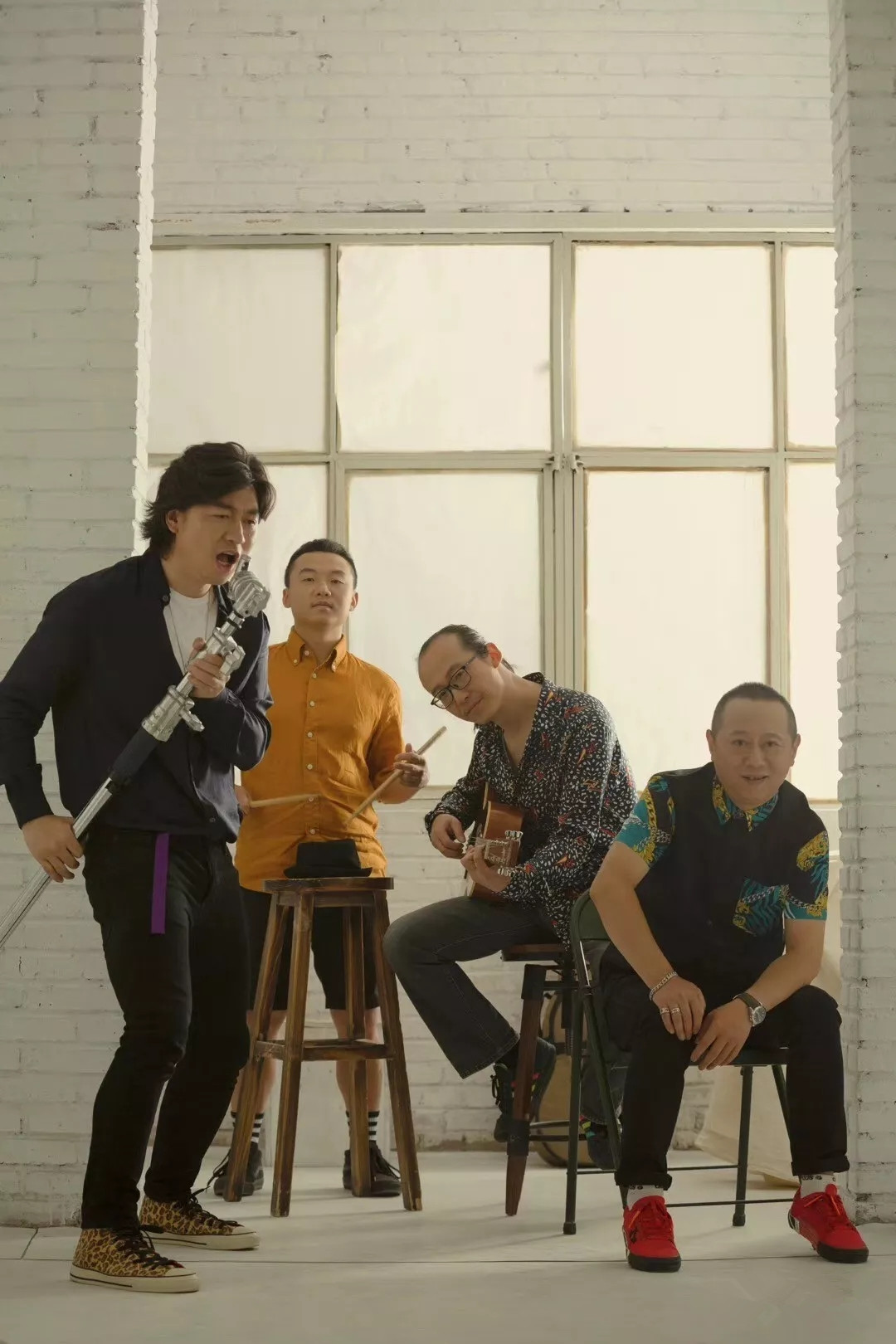 2021“我爱你”低苦艾大乐队杭州酒球周年特别专场 2021“我爱你”低苦艾大乐队杭州酒球周年特别专场