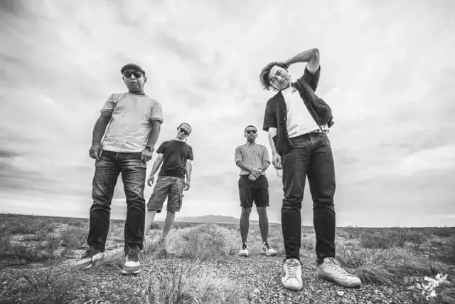 2021“我爱你”低苦艾大乐队杭州酒球周年特别专场 2021“我爱你”低苦艾大乐队杭州酒球周年特别专场