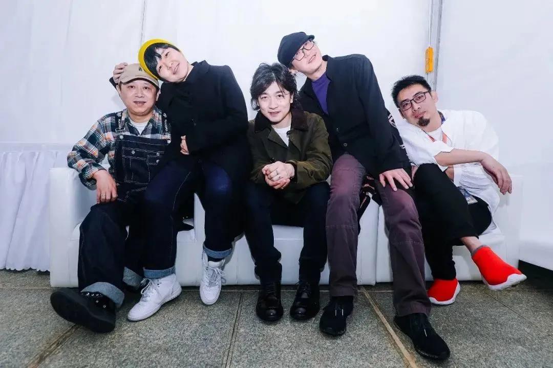 2021低苦艾大乐队杭州演唱会