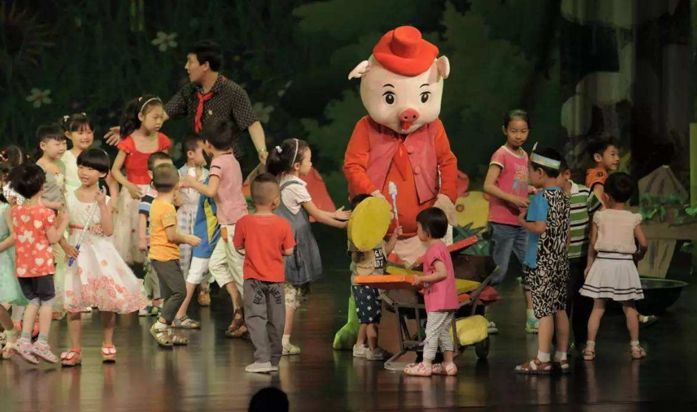 你见过有木偶、魔术的《三只小猪》吗?开心麻花、童艺等将为我们带来不一样的精彩!