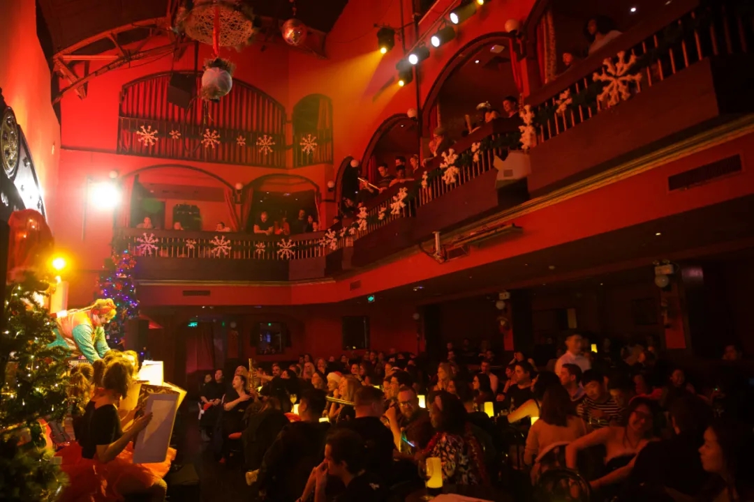 2020上海圣诞狂欢歌舞奇遇夜