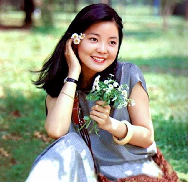 2021《月亮代表我的心》邓丽君经典歌曲演唱会-上海站