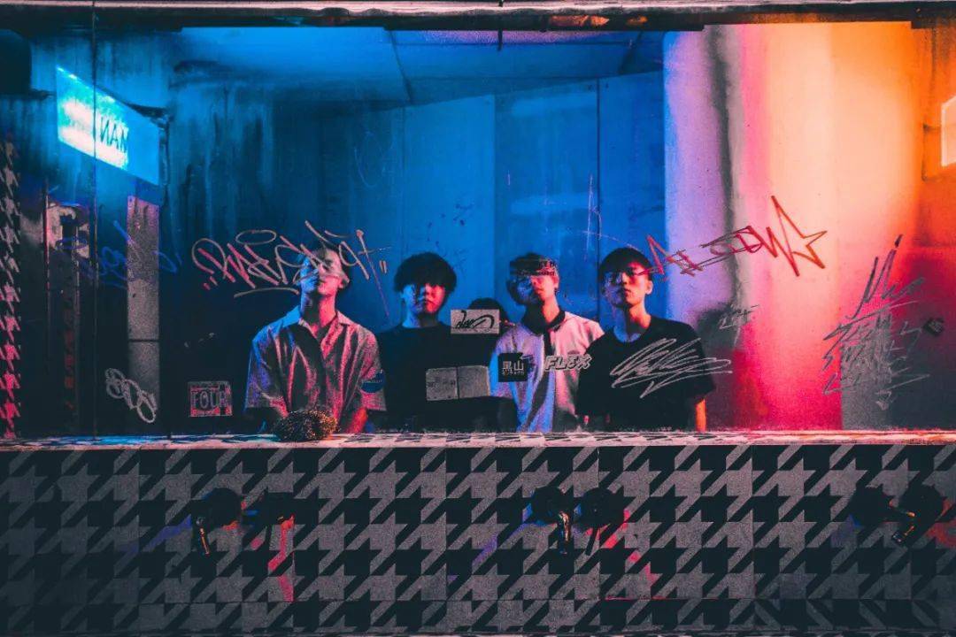 2021【星巢现场·跳水冠军】梅卡德尔+彩色文胸+派对间谍-深圳站