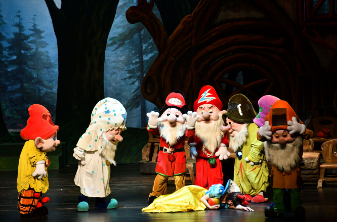 2021儿童剧《白雪公主与七个小矮人》北京站
