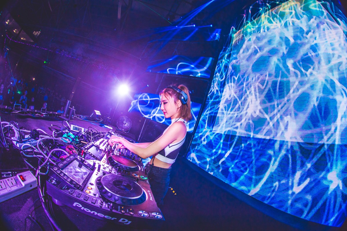 2020天津超模DJ荧光派对