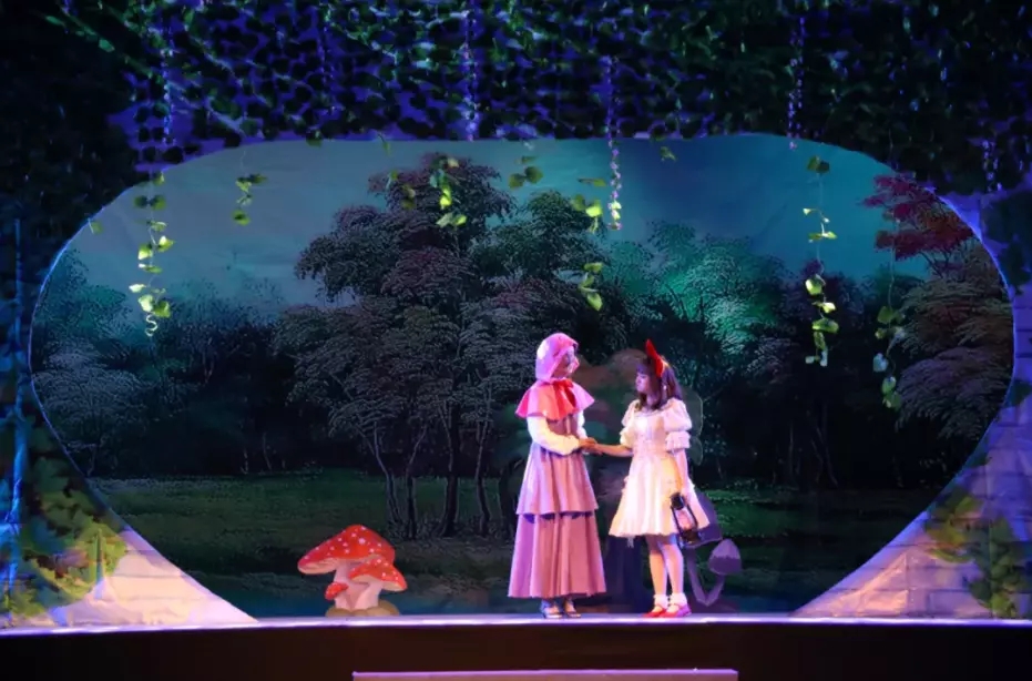 2021木偶剧《爱丽丝梦游仙境》无锡站