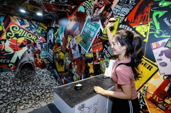 2020上海圣诞嘉年华不可思议减压馆