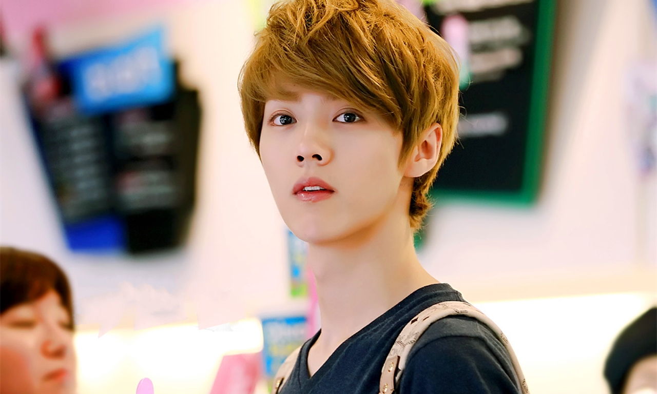 鹿饭福音!2023鹿晗世界巡回演唱会来啦! 鹿饭福音!2023鹿晗世界巡回演唱会来啦!