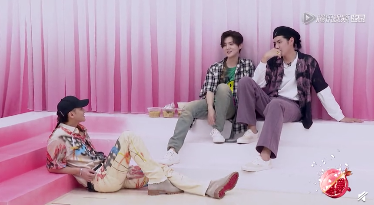 鹿饭福音!2023鹿晗世界巡回演唱会来啦! 鹿饭福音!2023鹿晗世界巡回演唱会来啦!