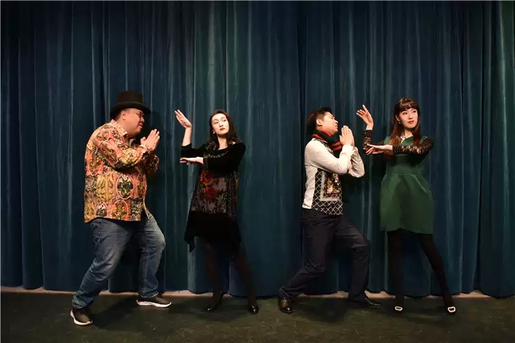 2021轻喜剧《待嫁女郎》武汉站