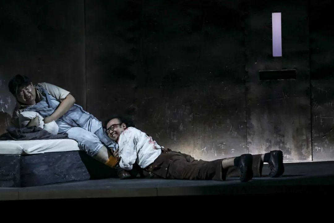 2021鼓楼西制造、周一围领衔主演 话剧《枕头人》-苏州站