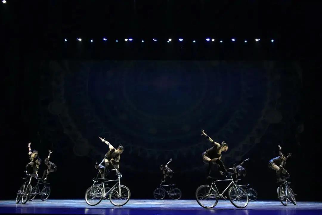 2021杂技剧《我和我的青春》丽水站