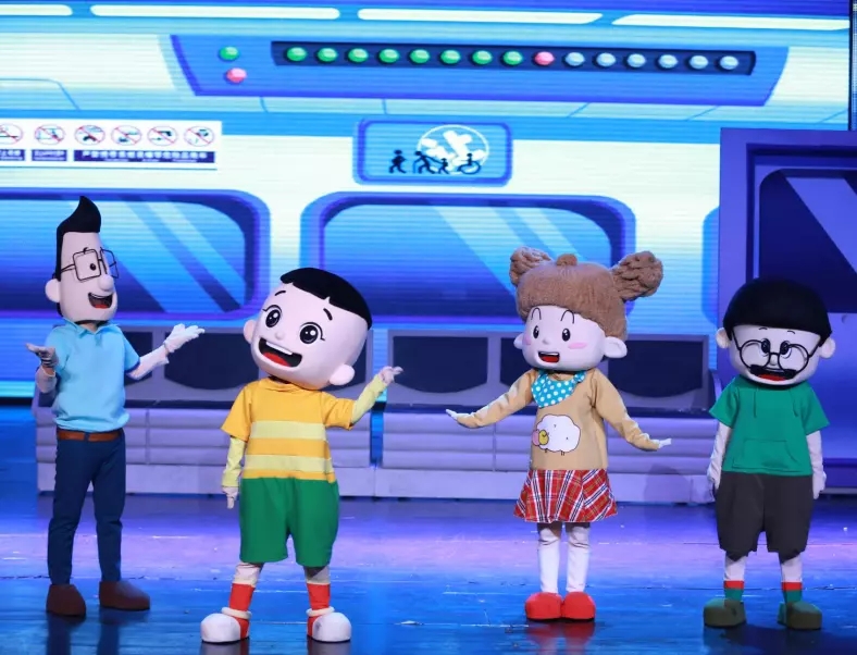 2021舞台剧《新大头儿子和小头爸爸生日的一天》南通站