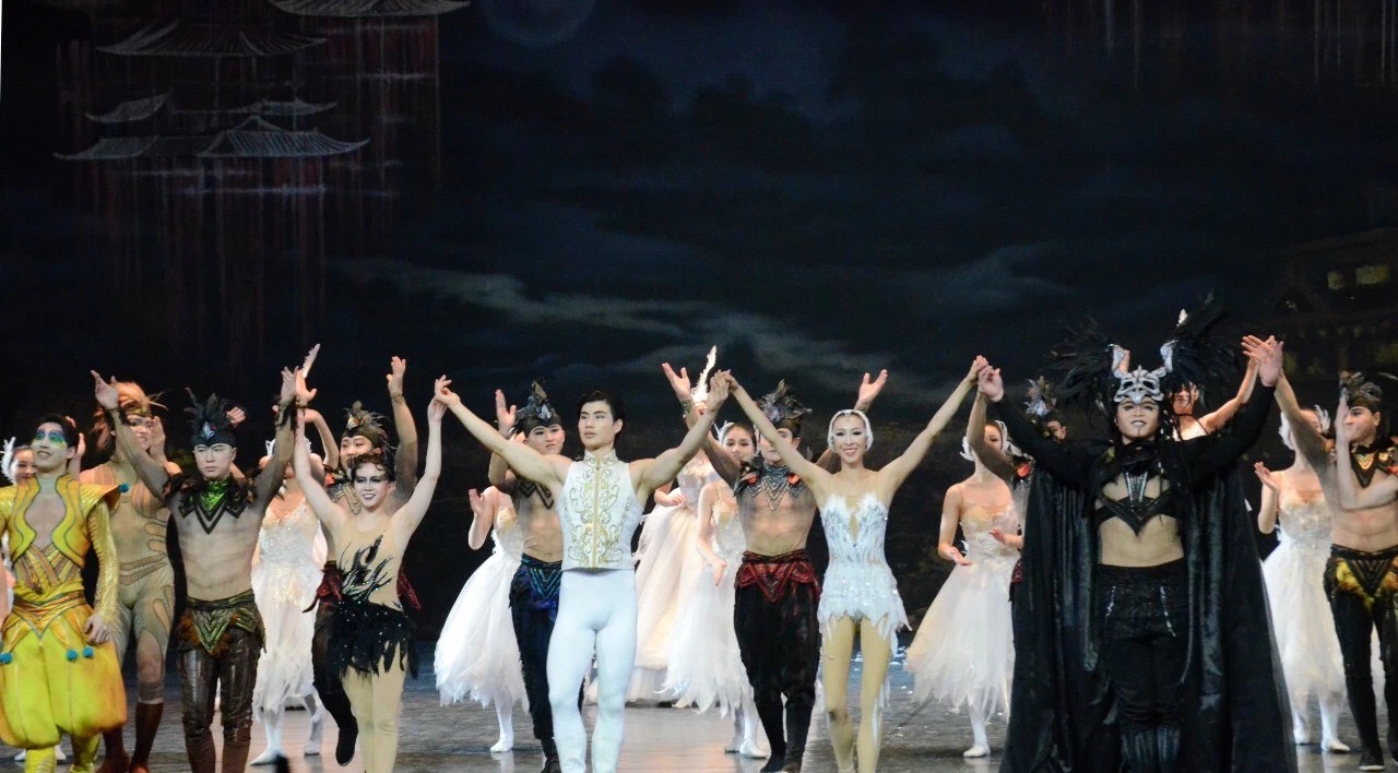 2021杂技剧《天鹅湖》福州站