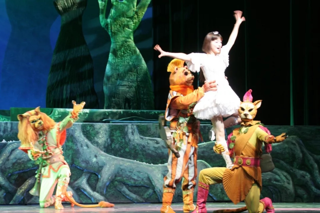 2021木偶剧《新白雪公主魔镜》青岛站