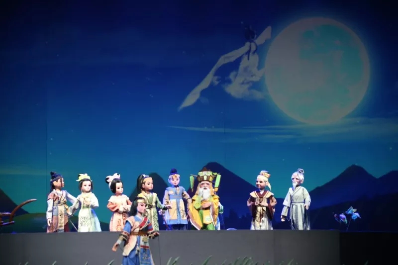 2021木偶剧《嫦娥奔月》青岛站